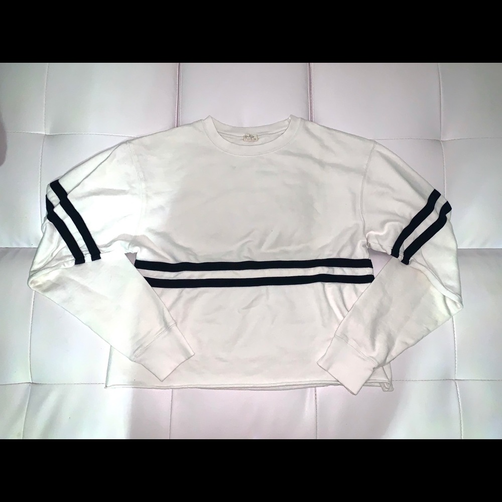 white crewneck sweatshirt from brandy melville